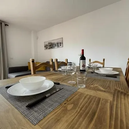 Lägenhet In Arona, Guaza