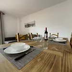아파트 In Arona, Guaza